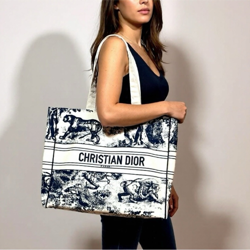 Dior White and Navy Toile de Jouy Book Tote